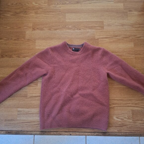 Red 100% lambs wool sweater - Picture 1 of 5
